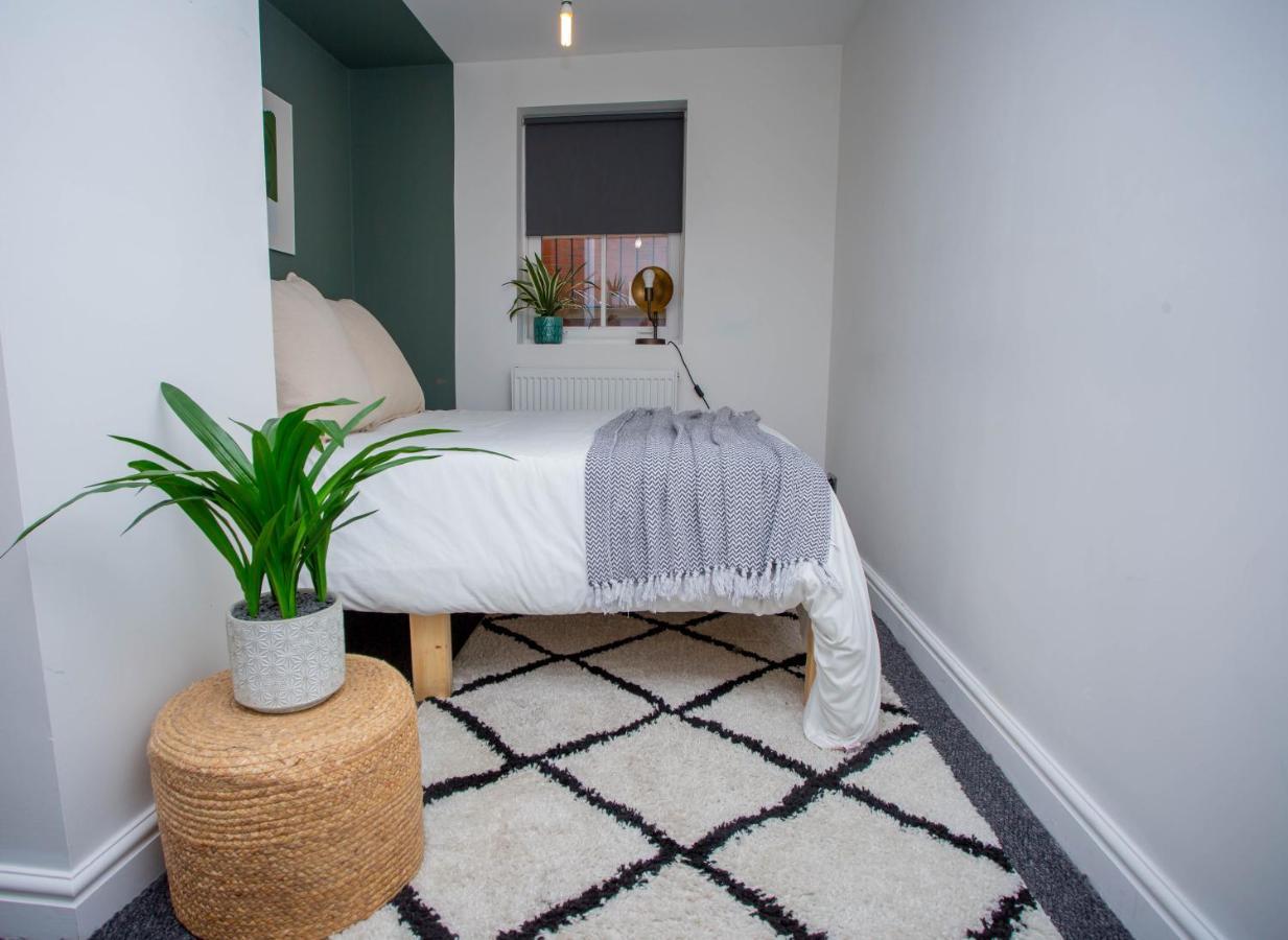 Апартаменты Nest Easy - Derngate Basement Нортхемптон Экстерьер фото